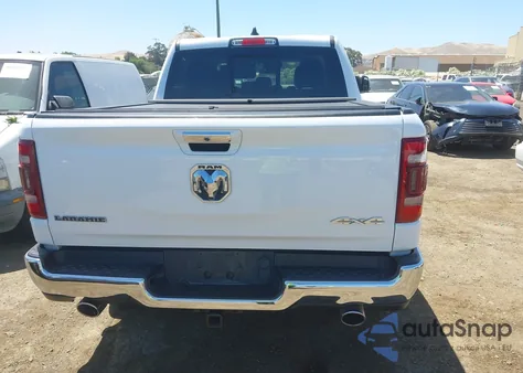 2022 Ram 1500 Laramie 4X4 5'7 Box z USA, uszkodzony, nr VIN 1C6SRFJM4NN263466